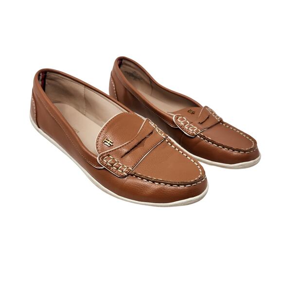 Tommy Hilfiger Slip On Leather Loafers Shoes Brown Camel Round Toe Size 9M - Picture 1 of 9